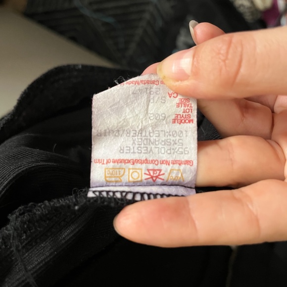 Vintage Y2K leather Jacket - Picture 4 of 5